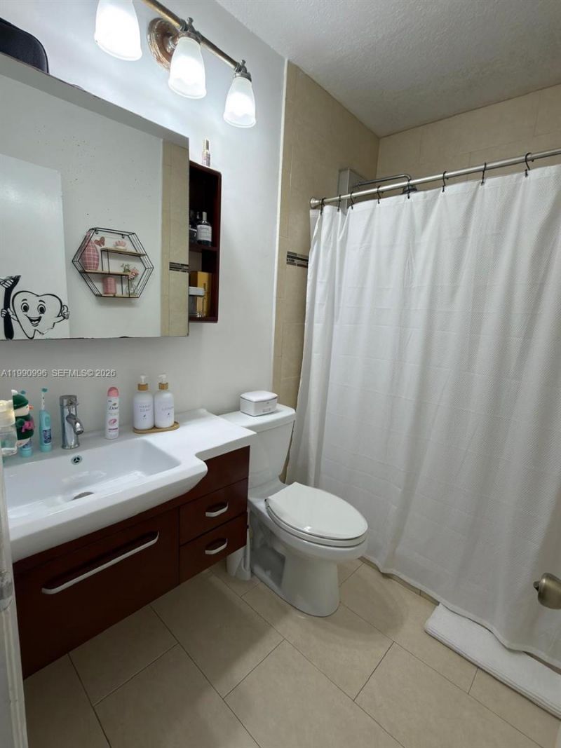 10337 NW 9th Street Cir , Unit 1, Miami, FL 33172 Photo