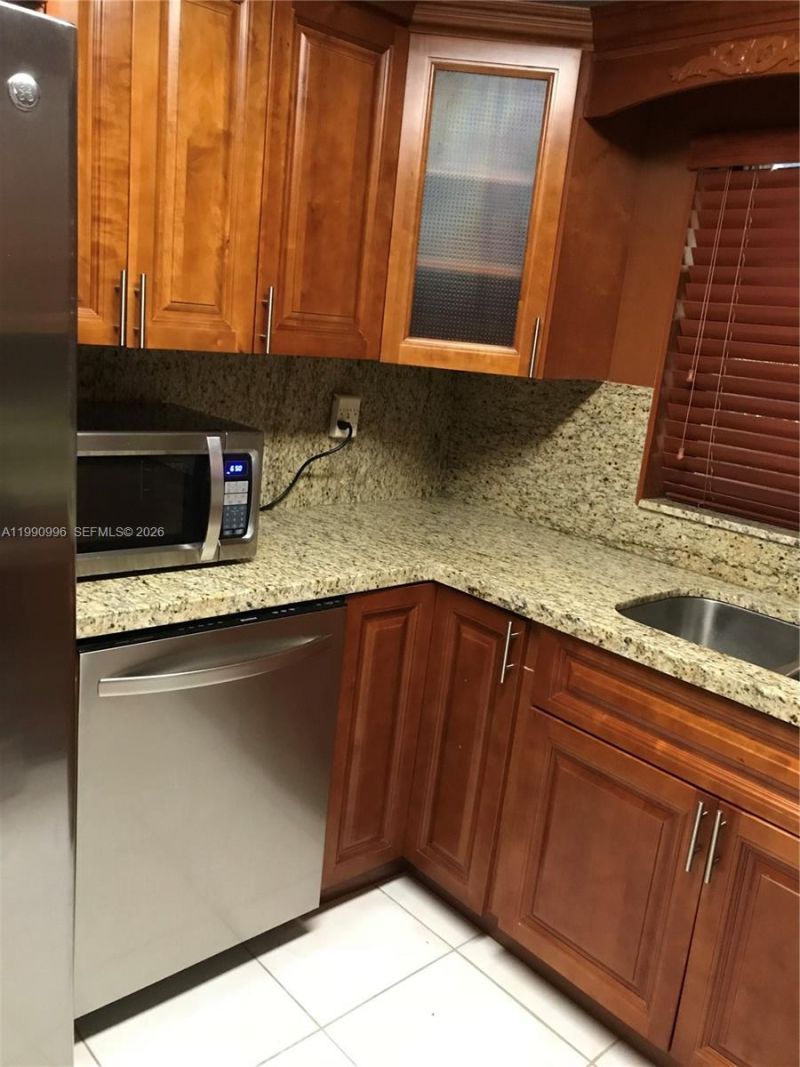 10337 NW 9th Street Cir , Unit 1, Miami, FL 33172 Photo