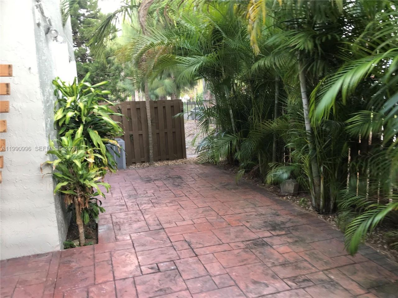 10337 NW 9th Street Cir , Unit 1, Miami, FL 33172 Photo