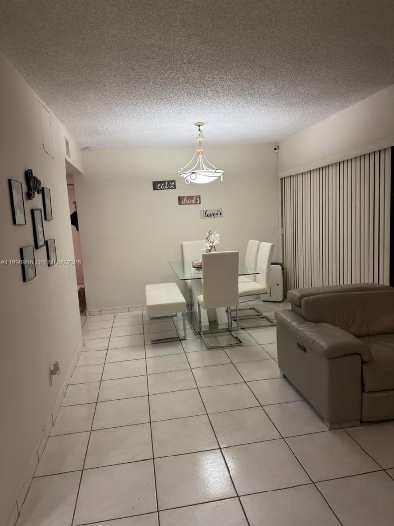10337 NW 9th Street Cir , Unit 1, Miami, FL 33172 Photo