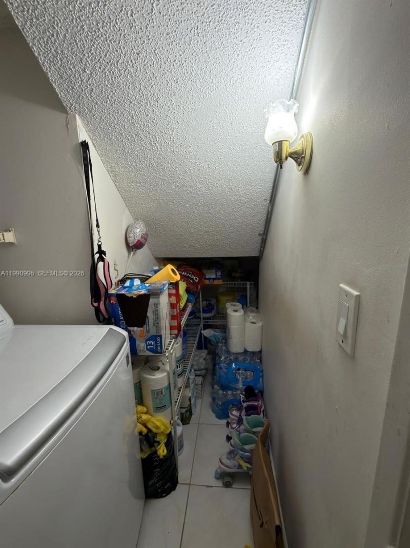 10337 NW 9th Street Cir , Unit 1, Miami, FL 33172 Photo