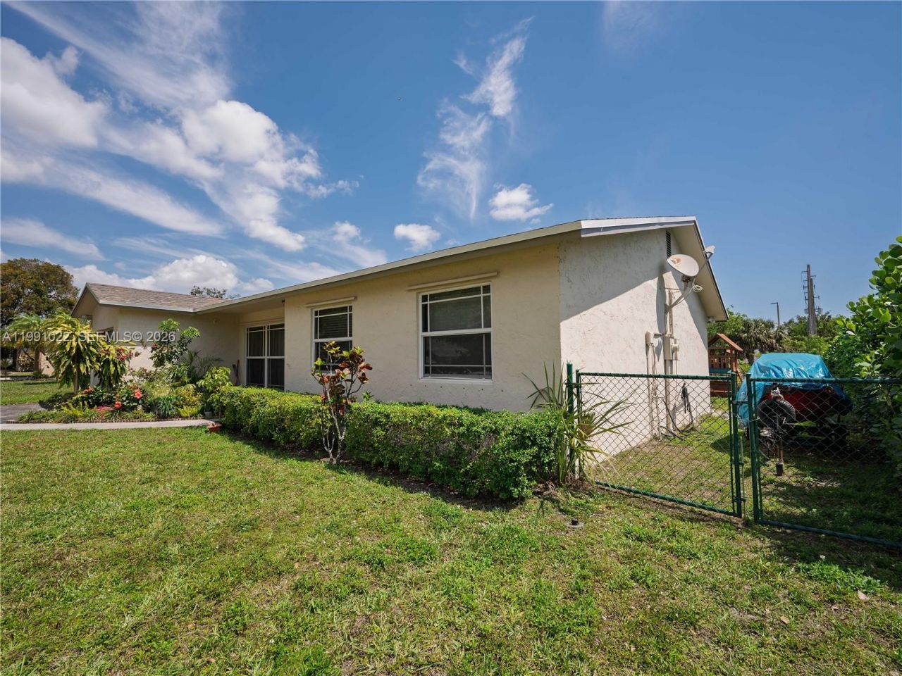 401 NW 83rd Way, Pembroke Pines, FL 33024 Photo