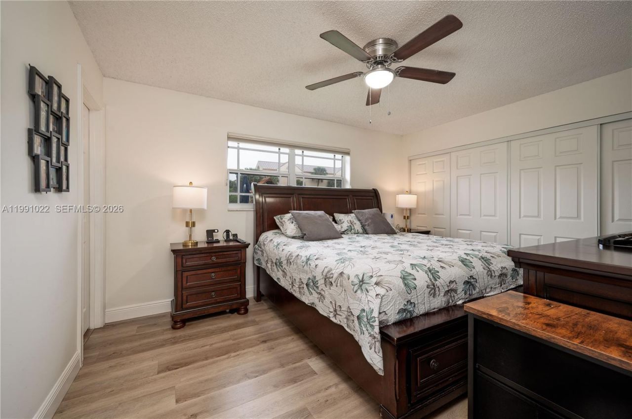 401 NW 83rd Way, Pembroke Pines, FL 33024 Photo