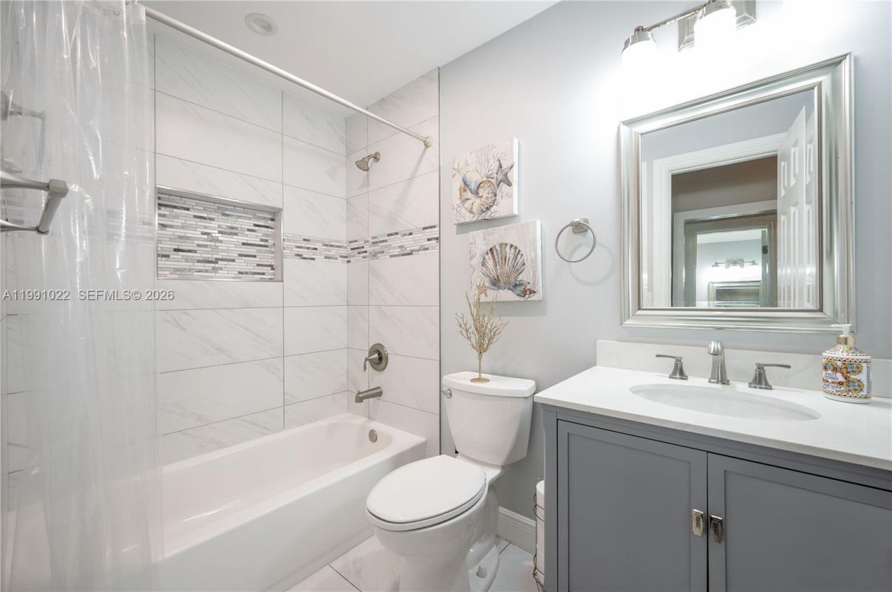 401 NW 83rd Way, Pembroke Pines, FL 33024 Photo