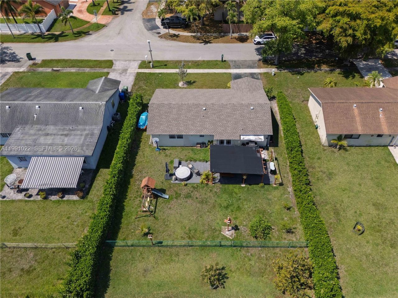 401 NW 83rd Way, Pembroke Pines, FL 33024 Photo