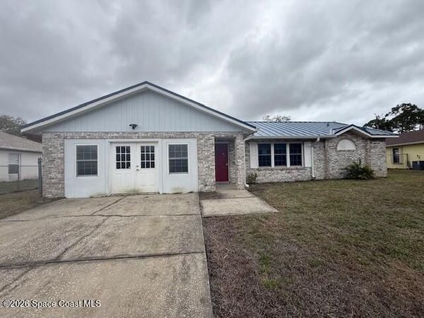 373 Hammock Road SE , Palm Bay, FL 32909