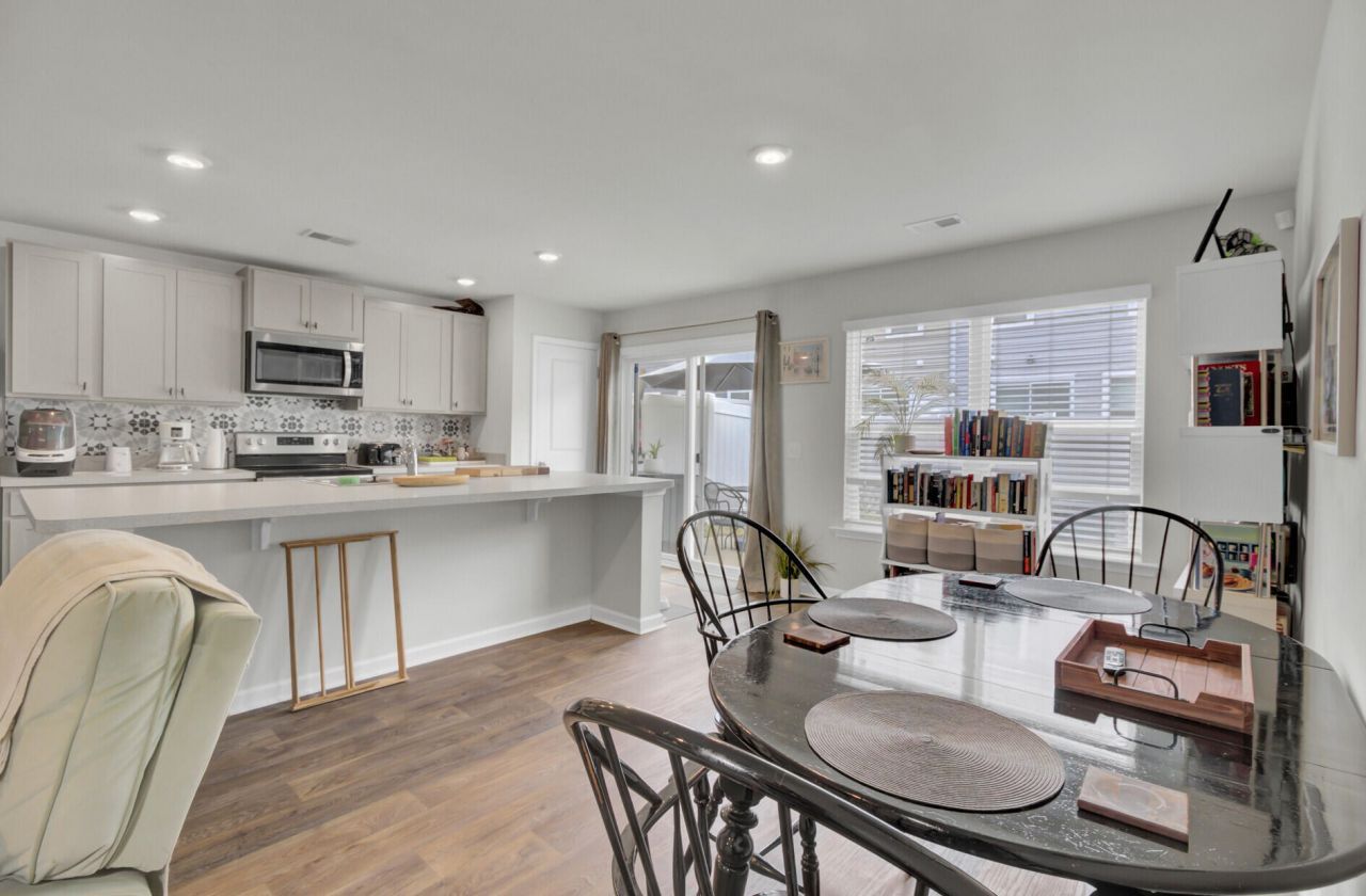 102 Rosefield Court Photo 10