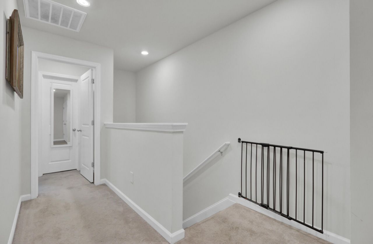 102 Rosefield Court Photo 21