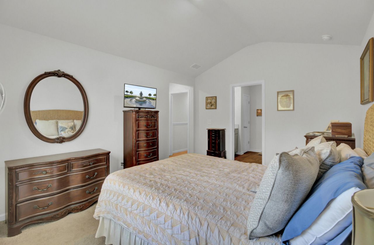 102 Rosefield Court Photo 23