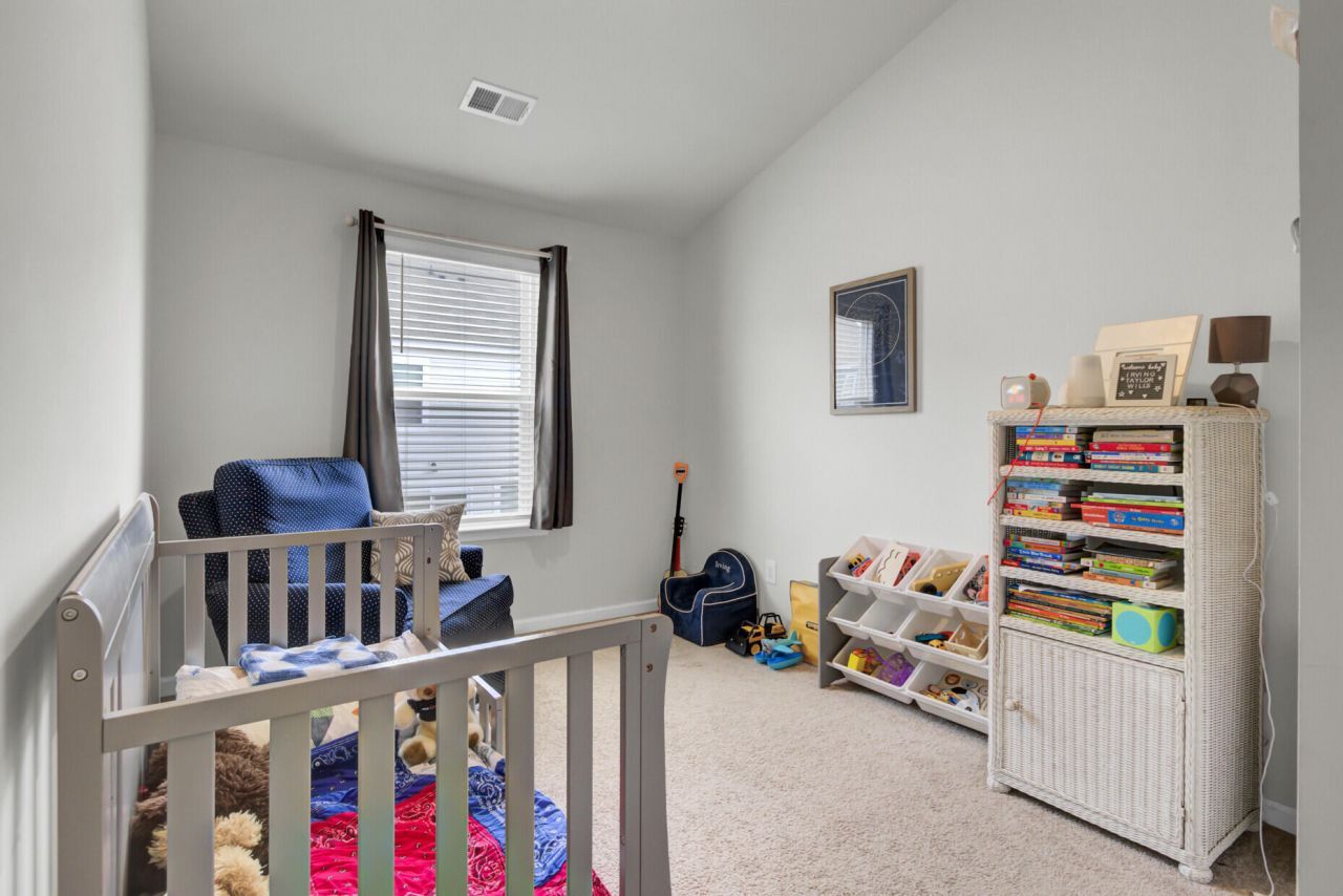 102 Rosefield Court Photo 34