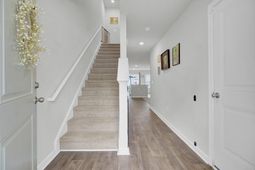 102 Rosefield Court photo 4