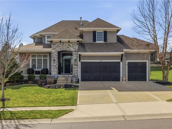 7026 Belmont Drive, Shawnee, KS 66226
