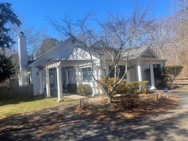35 Maple Street , Westhampton Beach, NY 11978