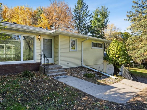 2381 Pagel Road , Mendota Heights, MN 55120