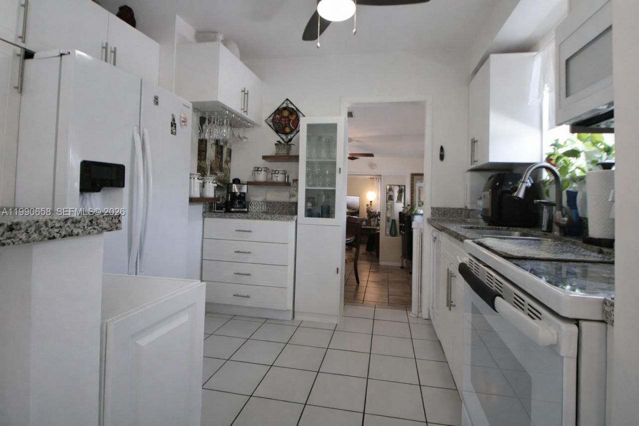 2314 SW 60 Avenue, Miami, FL 33155 Photo