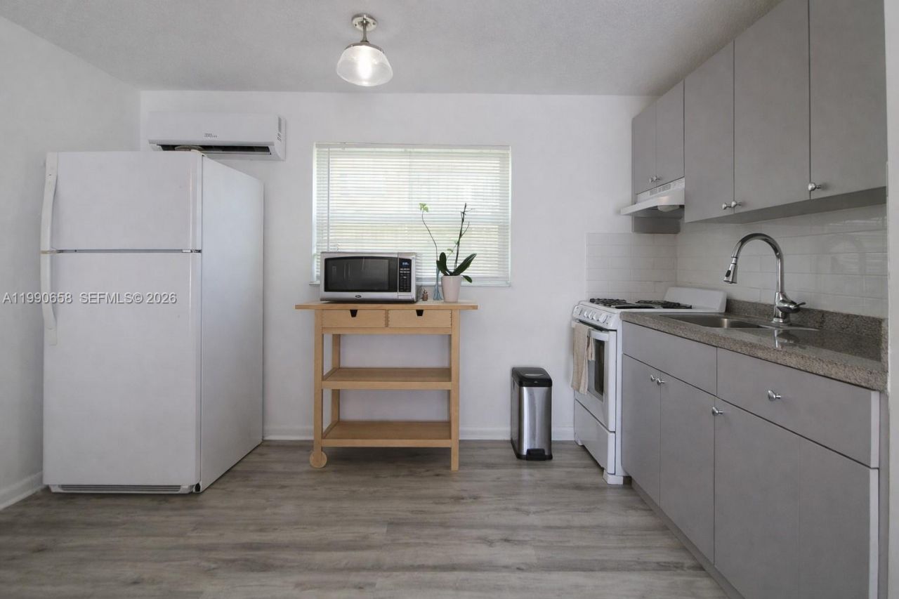 2314 SW 60 Avenue, Miami, FL 33155 Photo