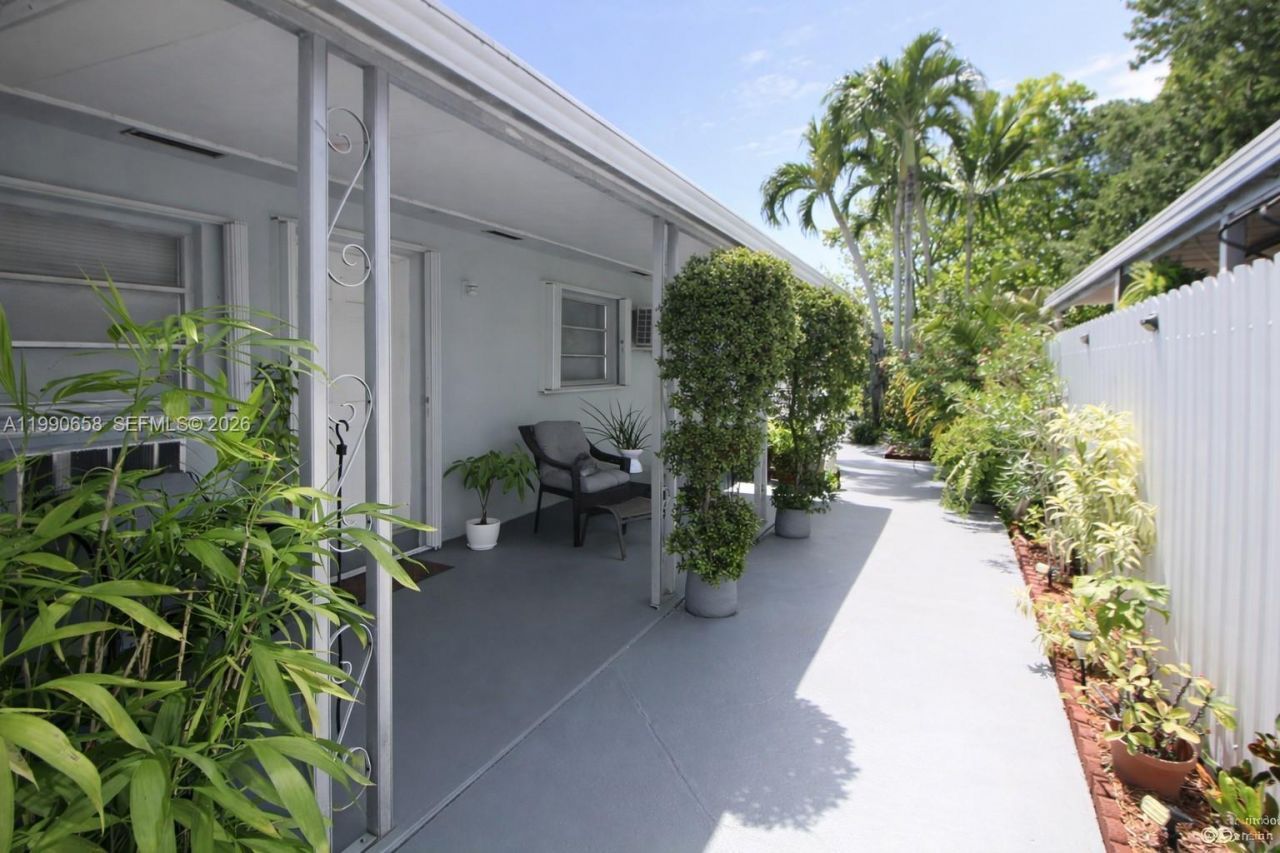 2314 SW 60 Avenue, Miami, FL 33155 Photo