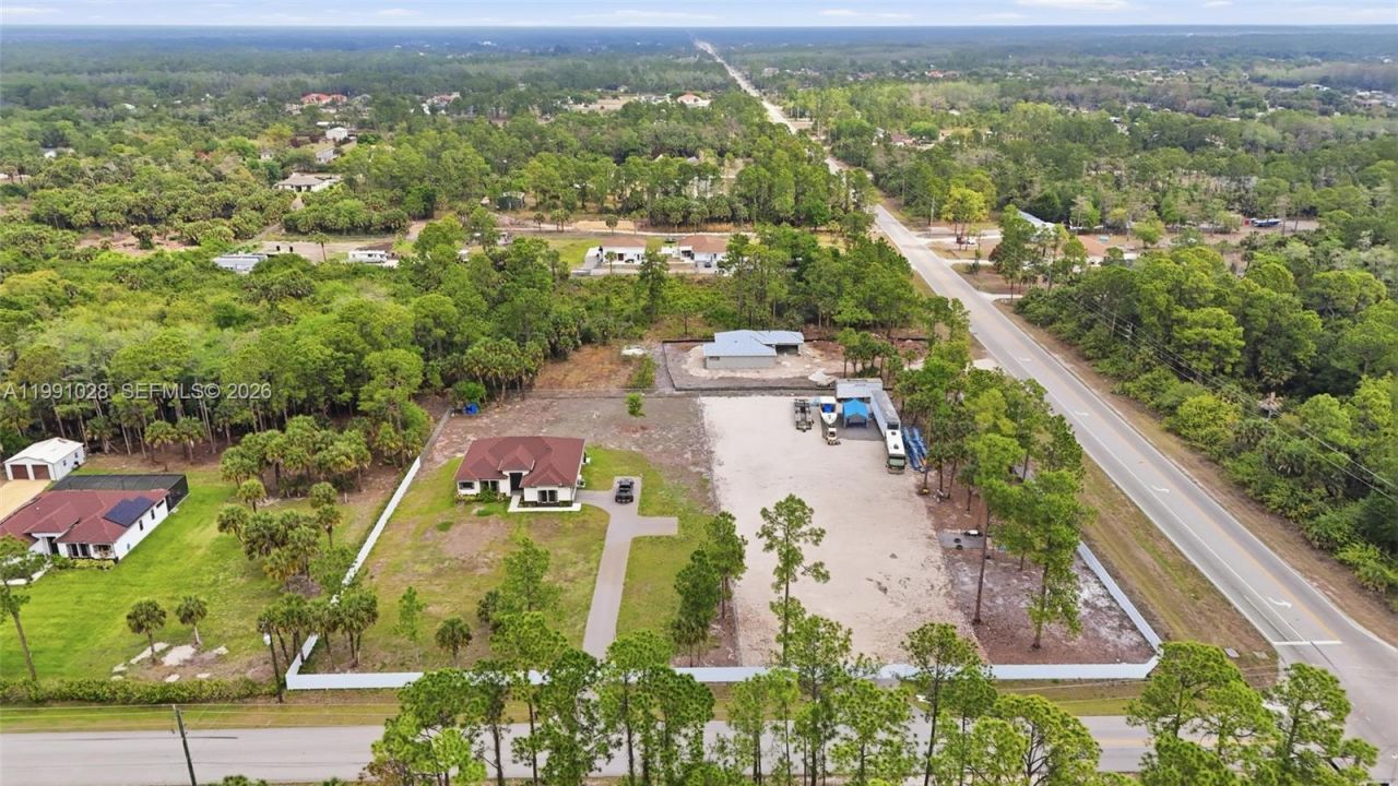 3043 18 , Naples, FL 34120 Photo