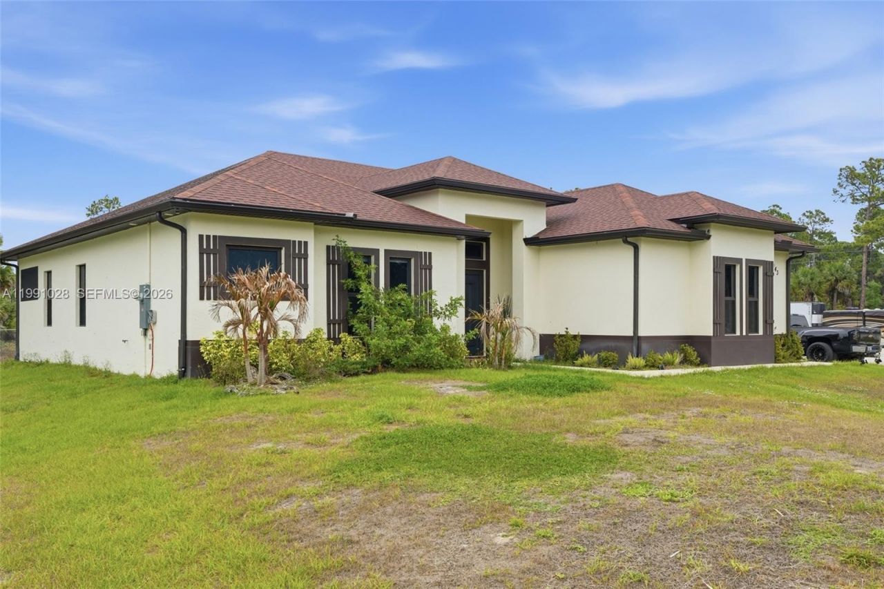 3043 18 , Naples, FL 34120 Photo
