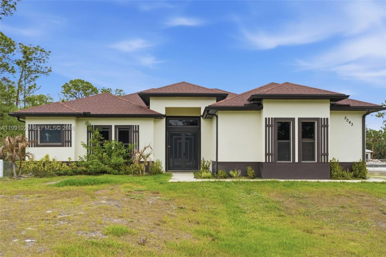 3043 18 , Naples, FL 34120 Photo