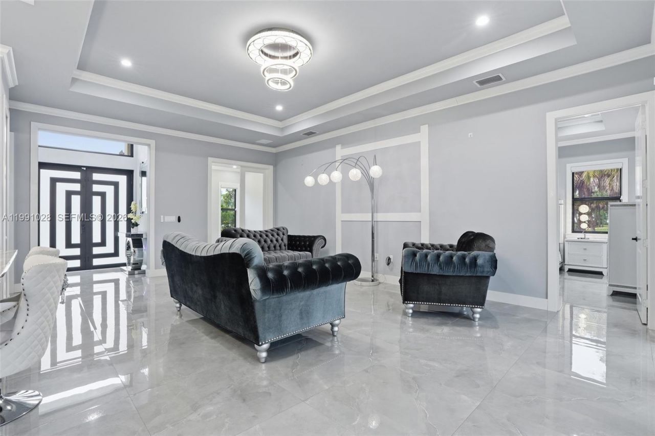 3043 18 , Naples, FL 34120 Photo