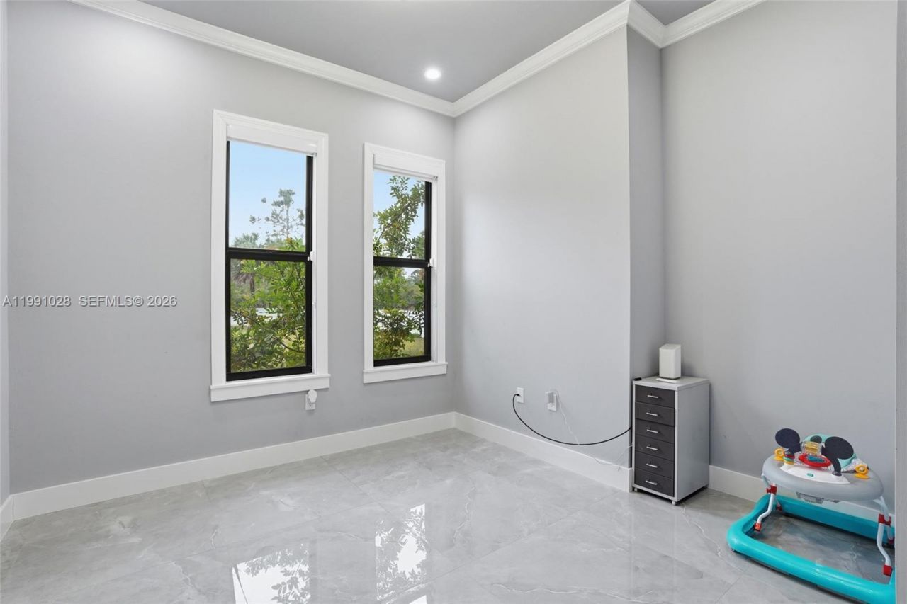 3043 18 , Naples, FL 34120 Photo