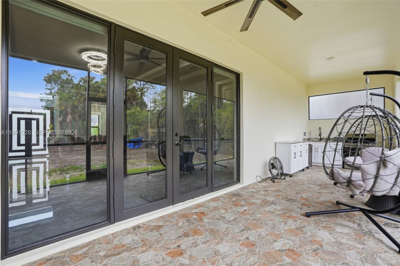 3043 18 , Naples, FL 34120 Photo