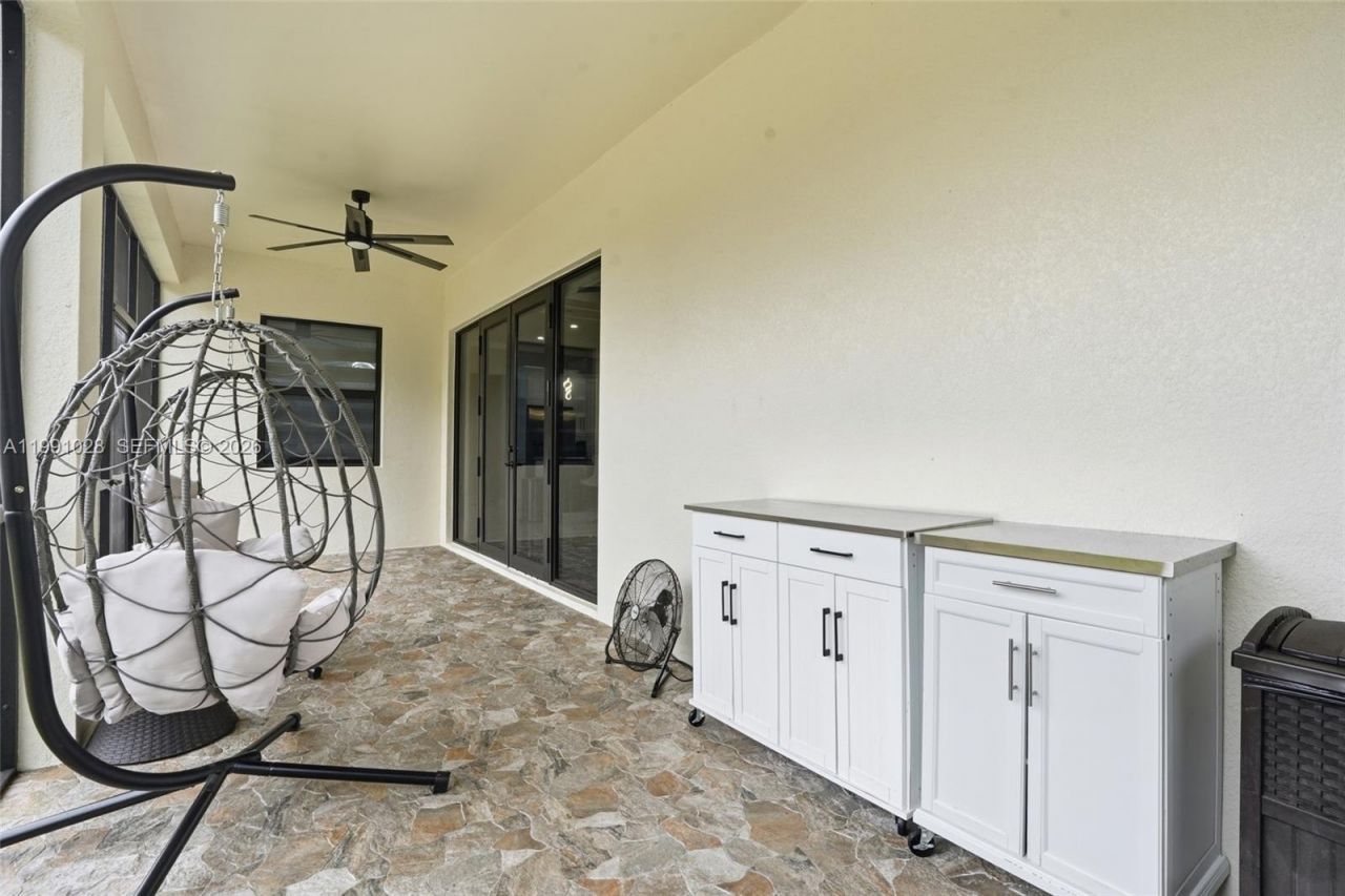 3043 18 , Naples, FL 34120 Photo