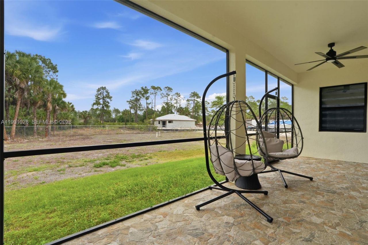 3043 18 , Naples, FL 34120 Photo