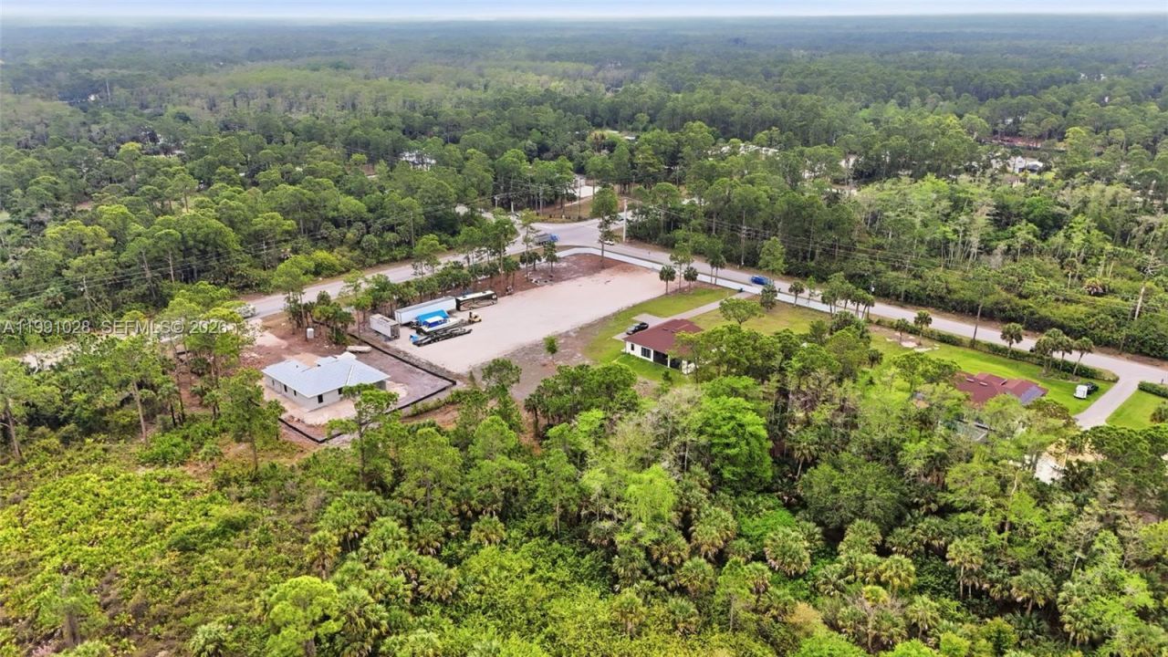 3043 18 , Naples, FL 34120 Photo