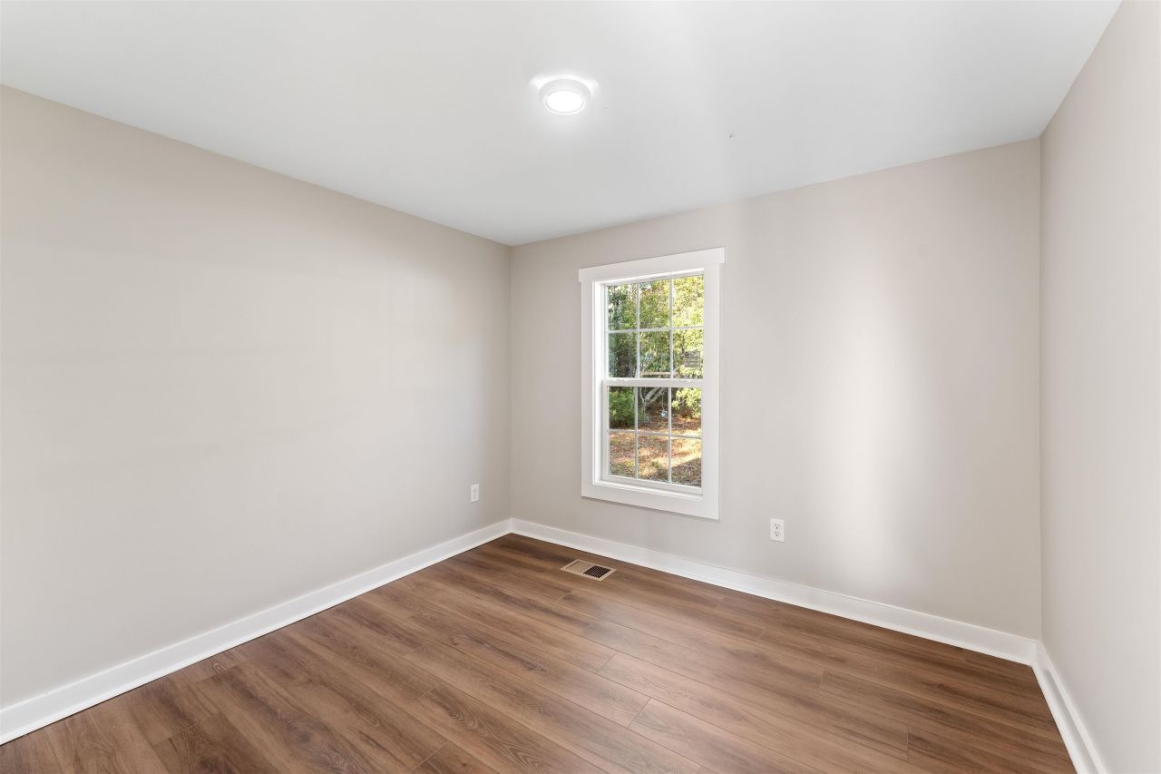 25 Majors Ct. Photo 22