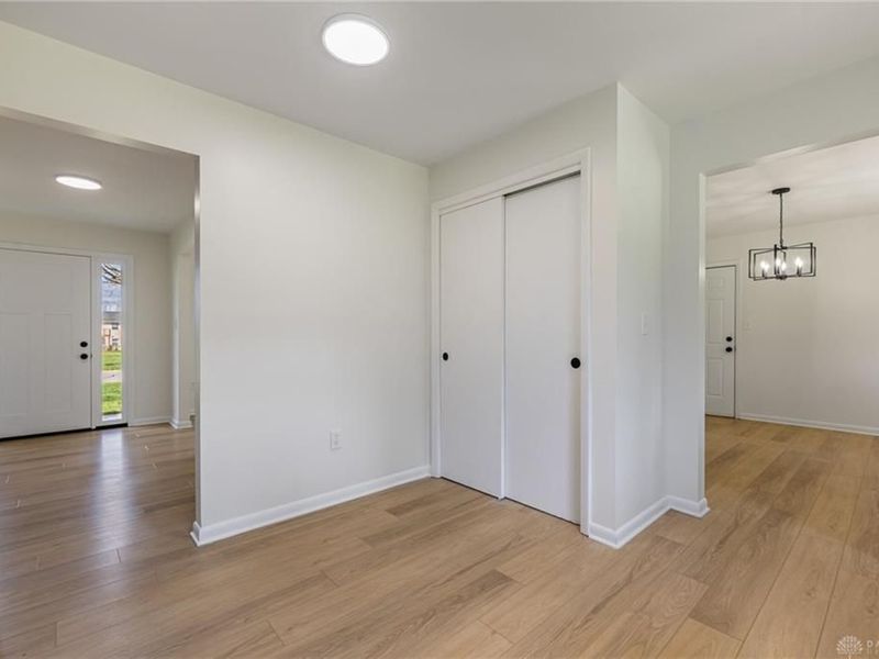 435 Blackstone Drive, Washington Township, OH 45459 Photo 15