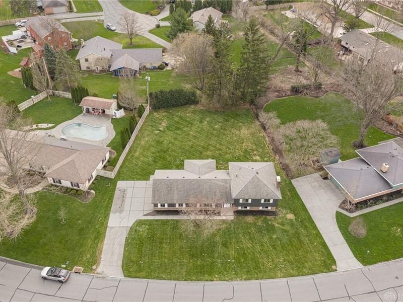 435 Blackstone Drive, Washington Township, OH 45459 Photo 3