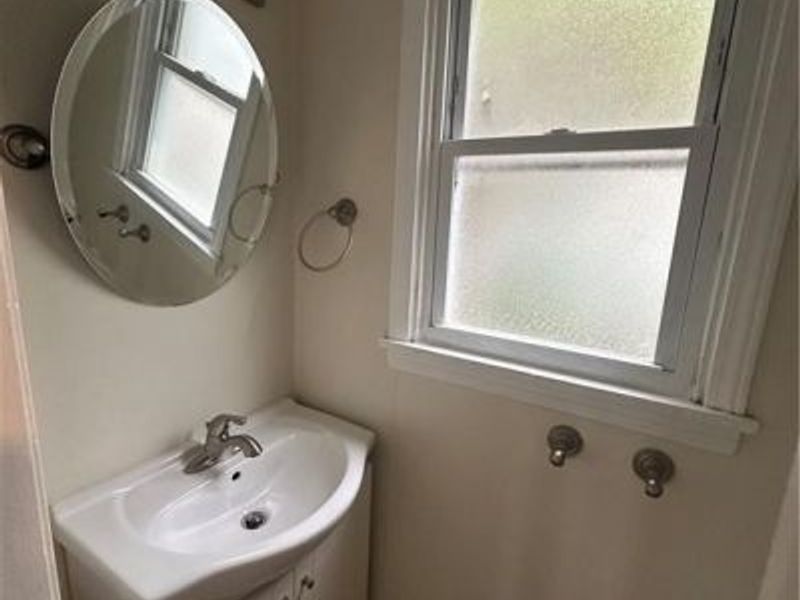 1753 Alcoy Road, Cleveland, OH 44112 Photo 13