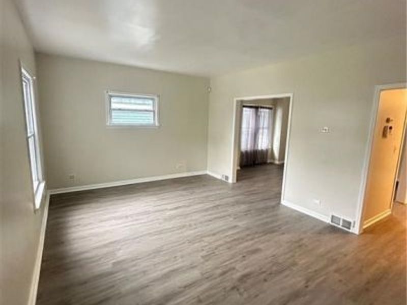 1753 Alcoy Road, Cleveland, OH 44112 Photo 17