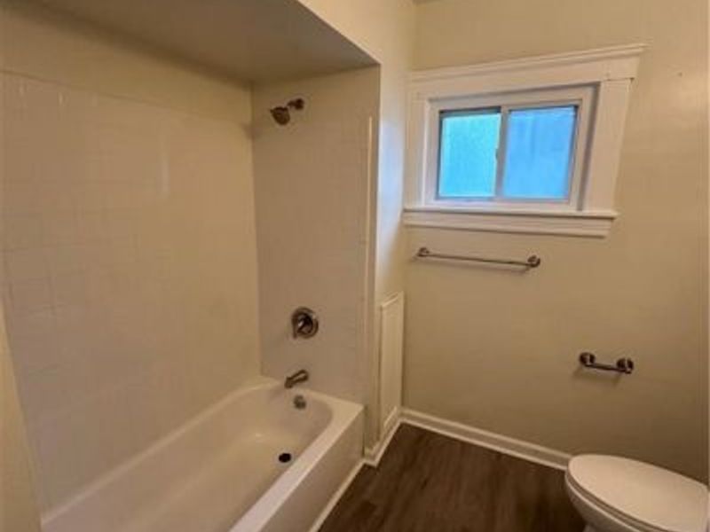 1753 Alcoy Road, Cleveland, OH 44112 Photo 2