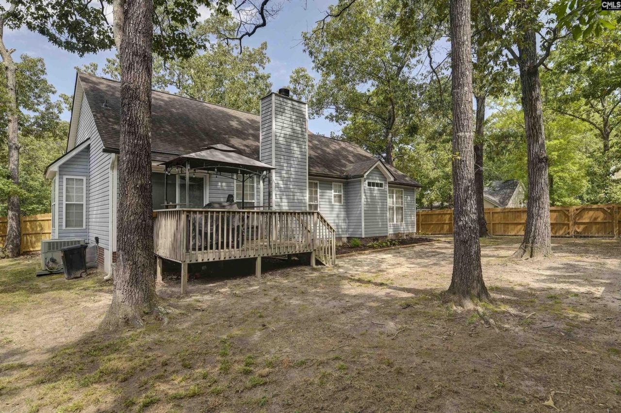 1 Cambridge Oaks Court  Photo 33