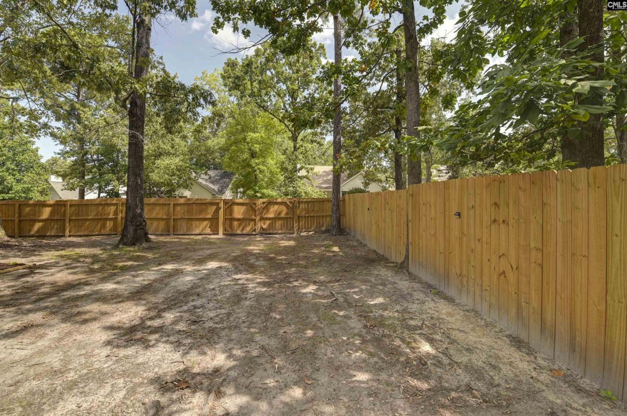 1 Cambridge Oaks Court  Photo 35