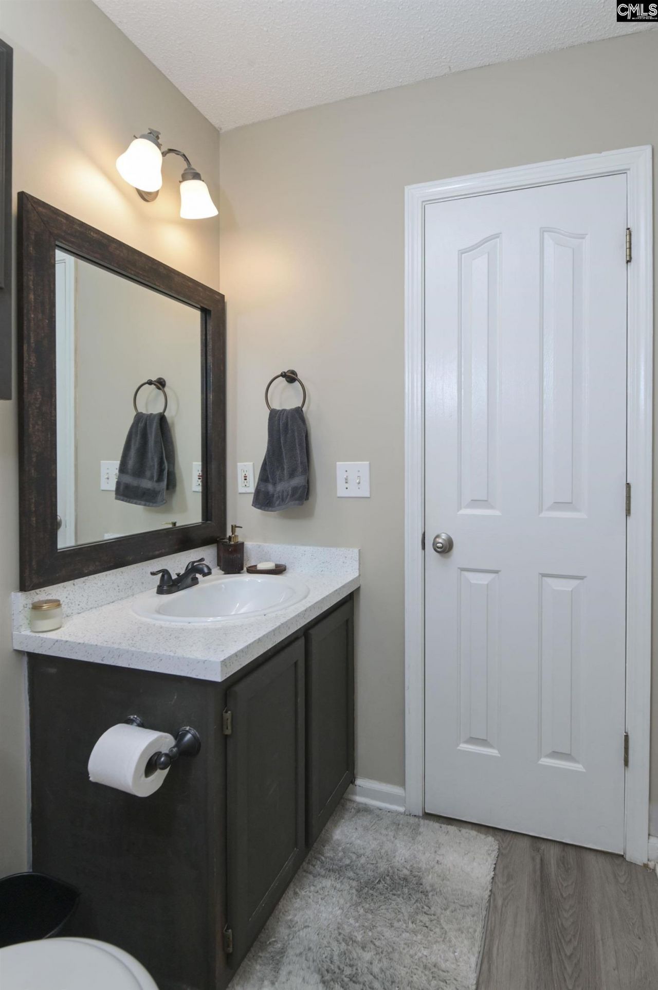 1 Cambridge Oaks Court  Photo 38