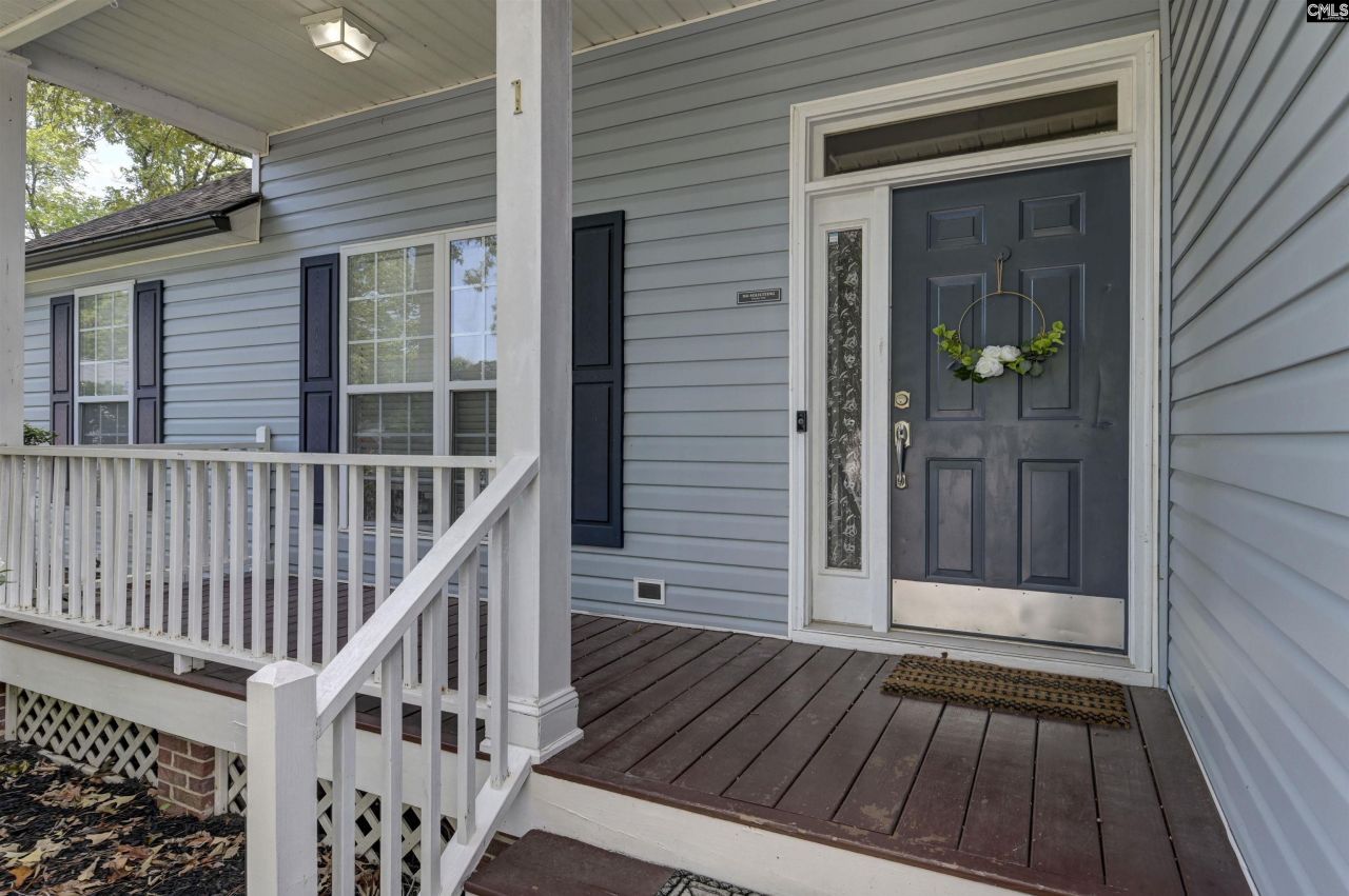 1 Cambridge Oaks Court  Photo 4