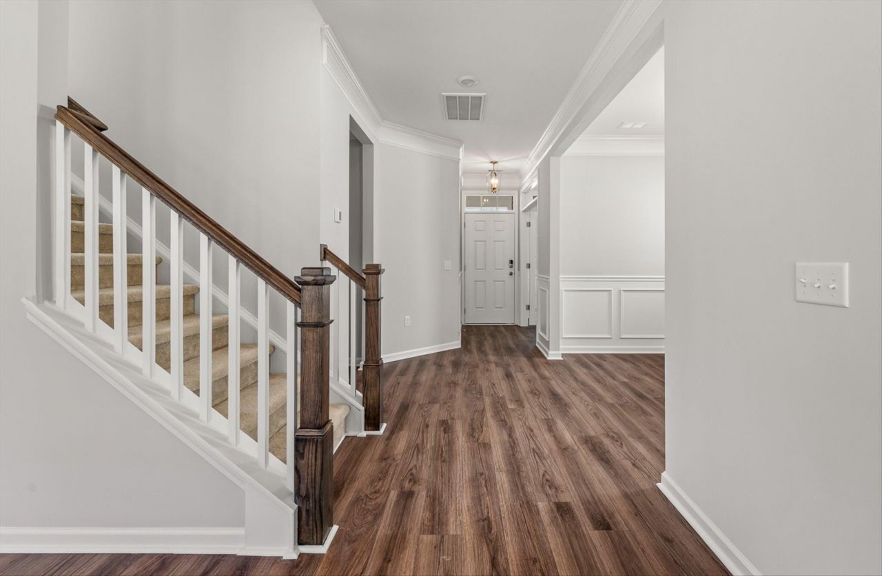 207 Palfrey Drive Photo 6