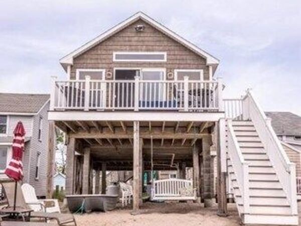 127 Shore , Clinton, CT 06413