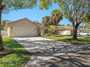 4740 NW 75th Street NW, Coconut Creek, FL 33073