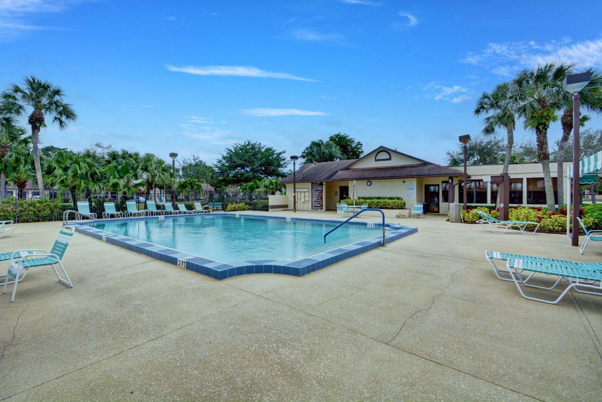 7855 Willow Spring Drive, Unit 725, Lake Worth, FL 33467 Photo