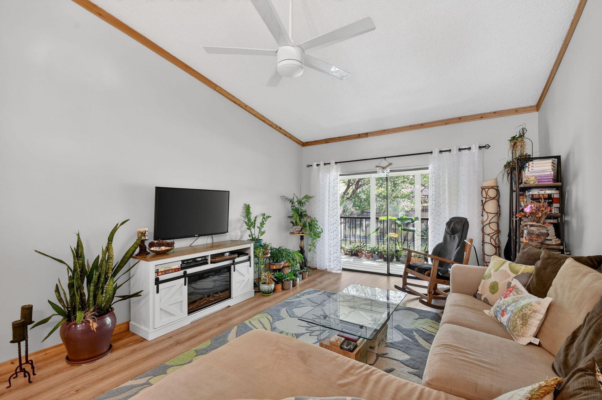 7855 Willow Spring Drive, Unit 725, Lake Worth, FL 33467 Photo