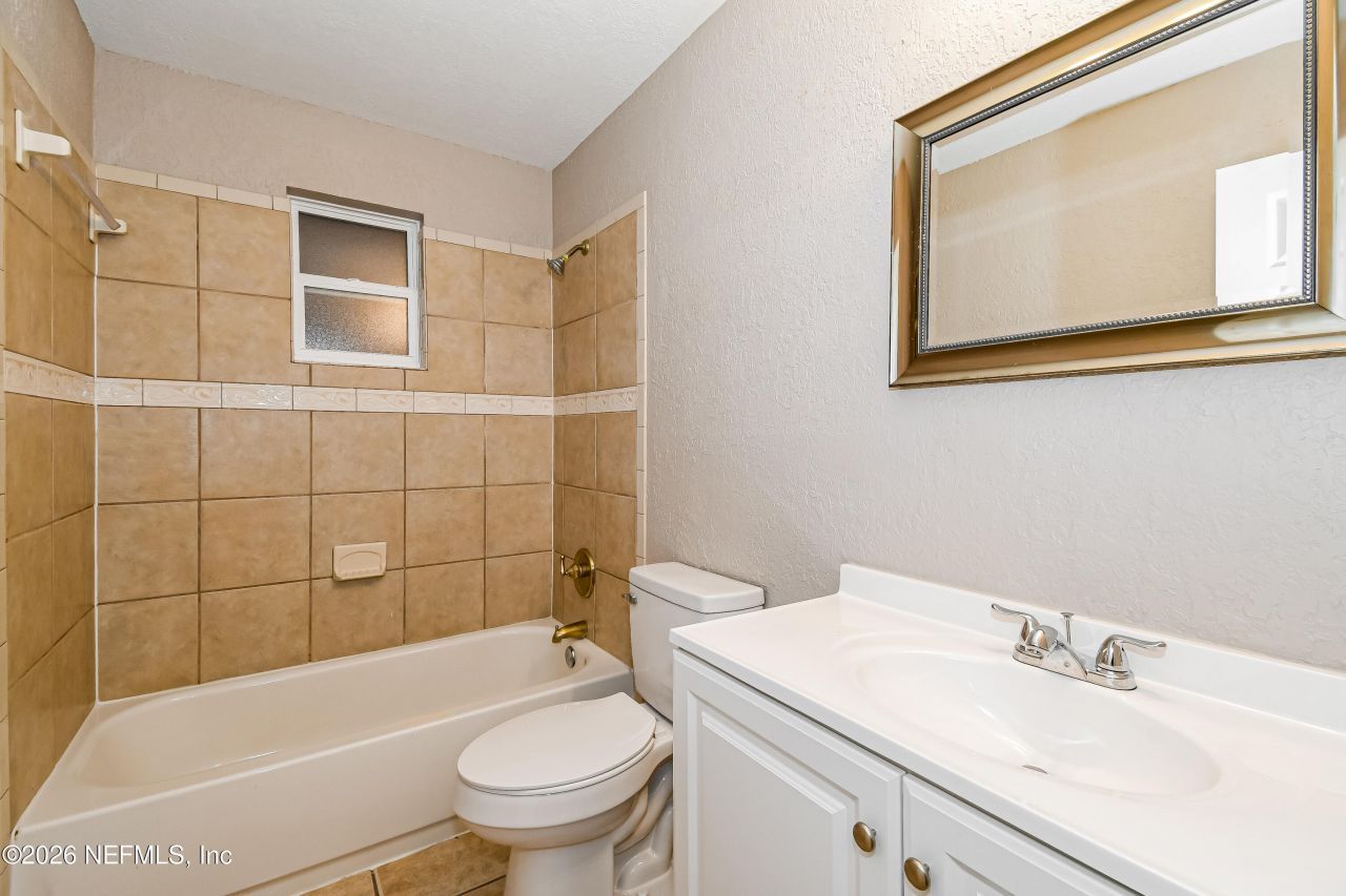 7227 Stonehurst Road N, Jacksonville, FL 32277 Photo