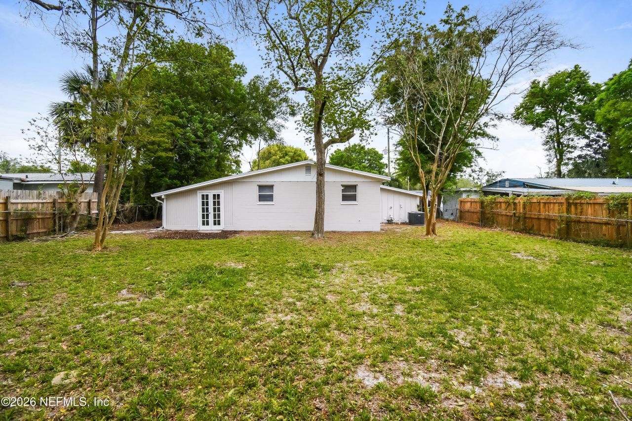 7227 Stonehurst Road N, Jacksonville, FL 32277 Photo