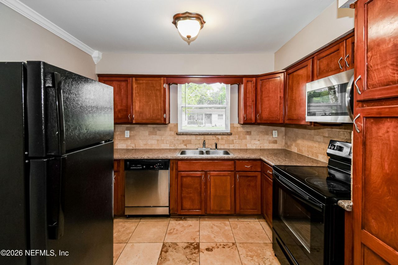 7227 Stonehurst Road N, Jacksonville, FL 32277 Photo