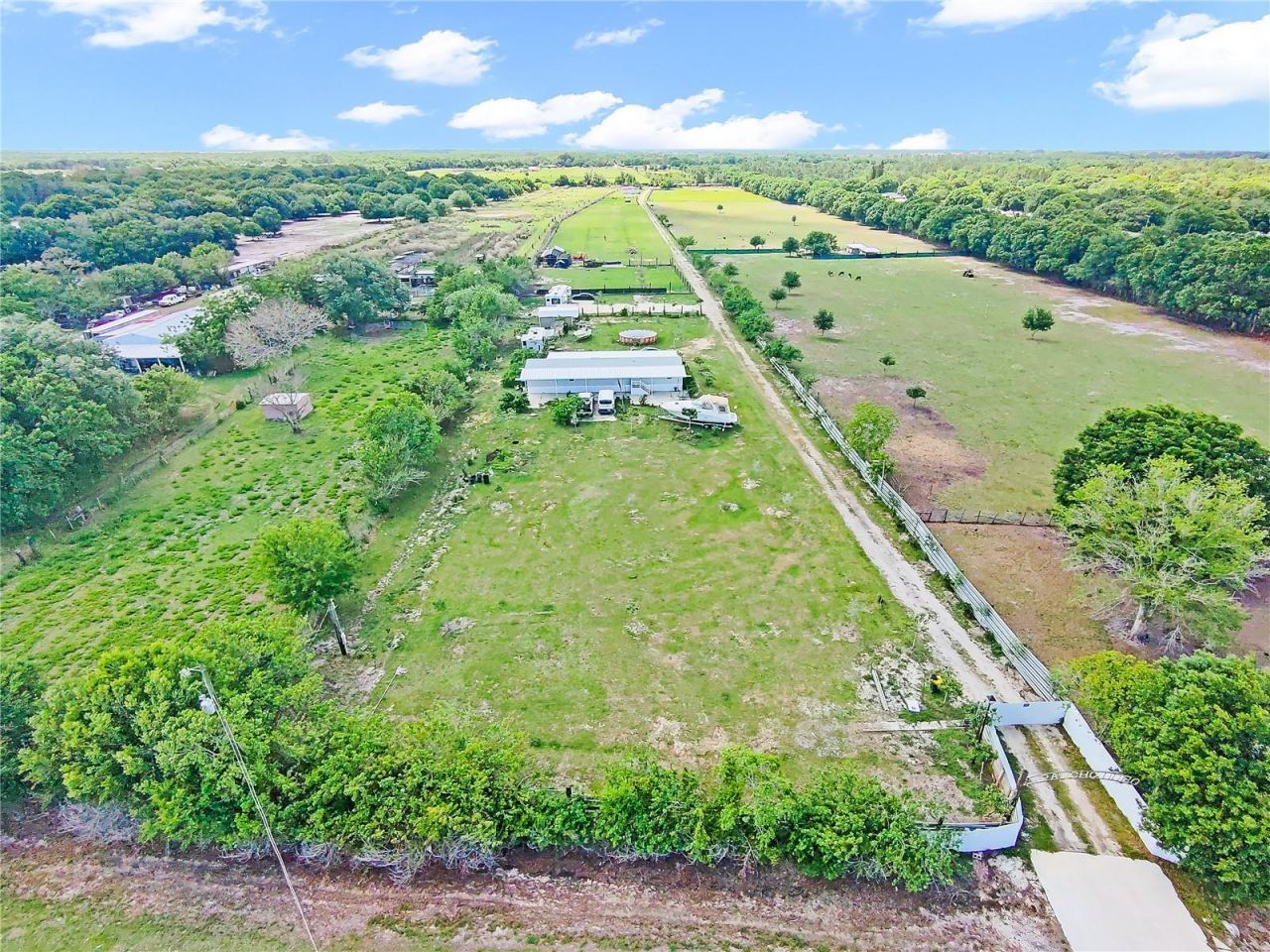 1321 Bluff Hammock Road , Lorida, FL 33857 Photo