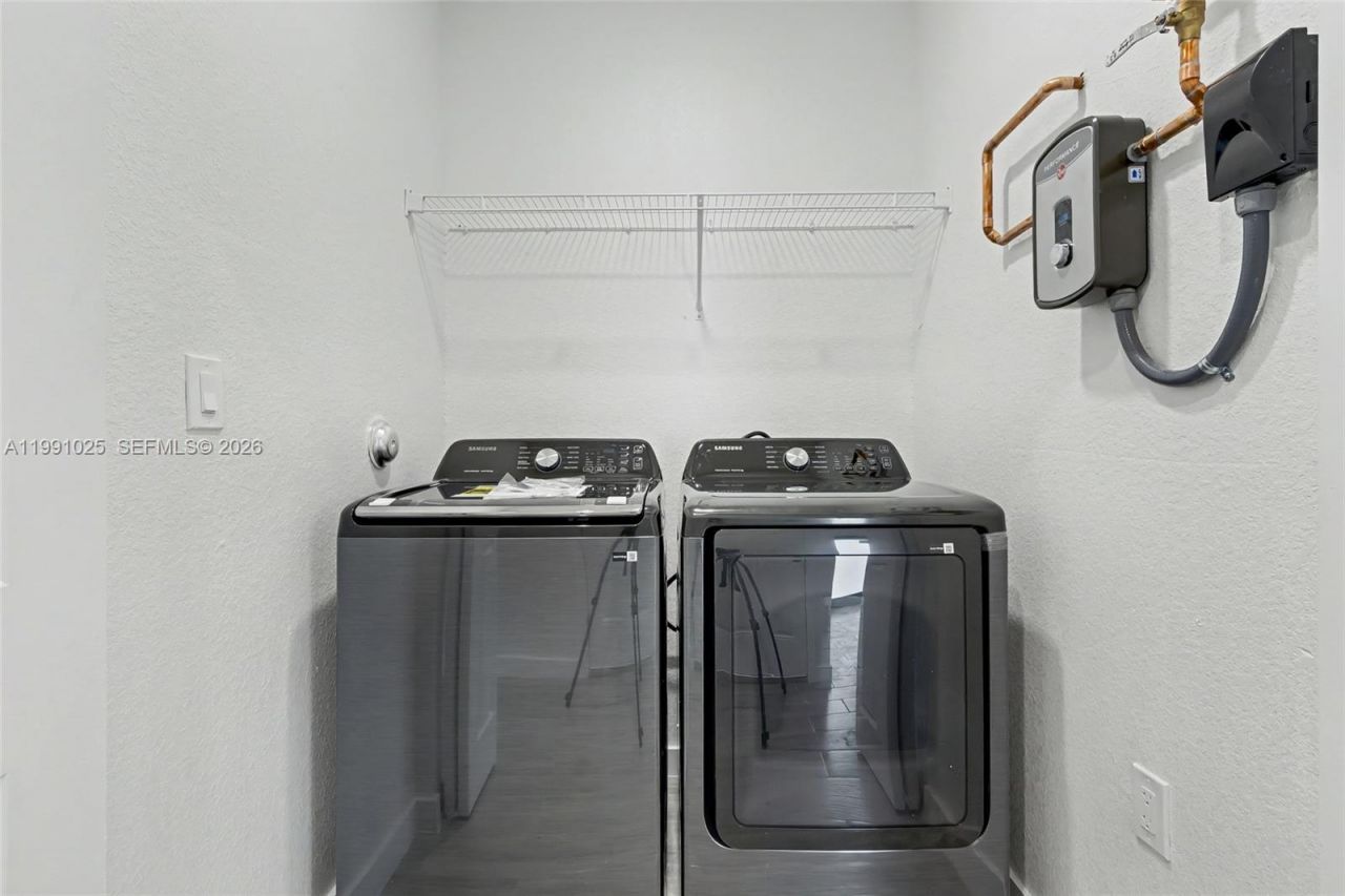 6140 SW 39th St , Miramar, FL 33023 Photo